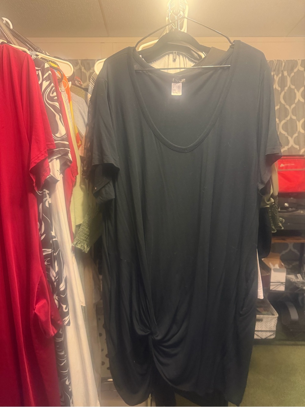 VENUS Black Scoop Neck Short Sleeve Tunic with Front Twist